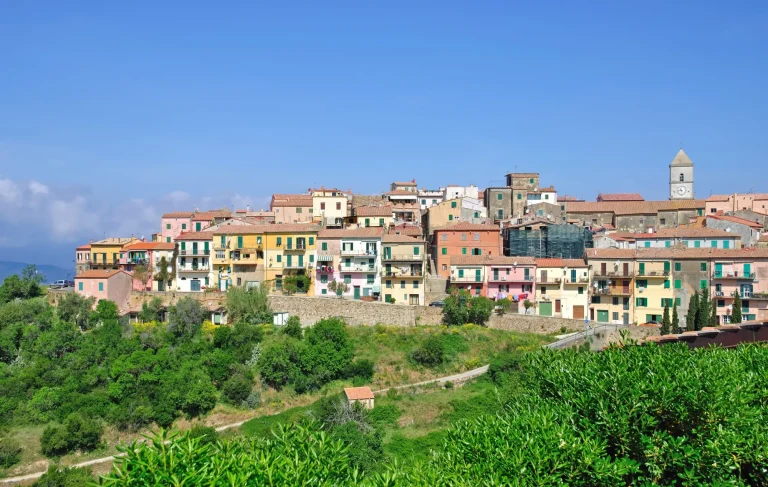 Bergdorf Capoliveri auf der Insel Elba