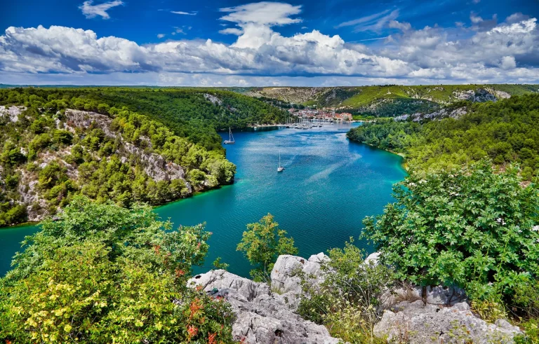 Skradin vista dal ponte di sibenik