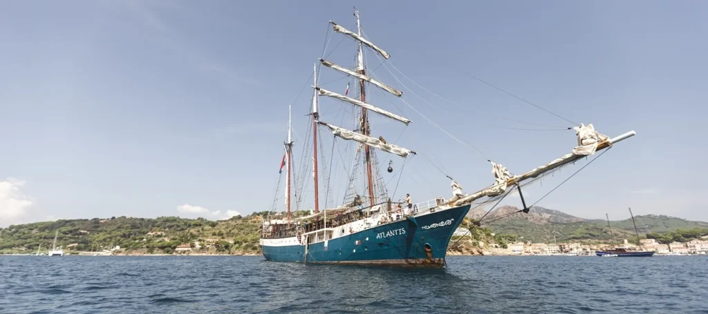 Tallship atlantis øyhopping i Toscana seile og sykle